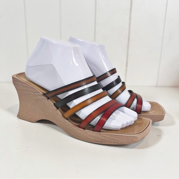Vintage Shoes - Vintage Y2K Fashion Bug Multicolor Italian Leather Strappy Block Wedge Sandals